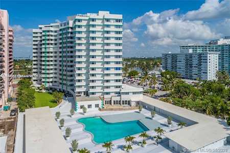 5255 Collins Ave #5J Miami Beach,  FL 33140