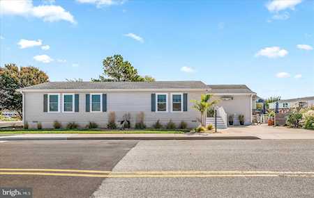99 Assateague Ct Ocean City, MD 21842