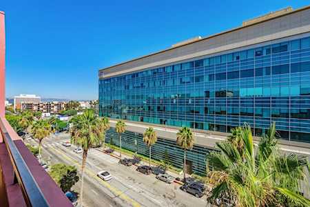 View of Luxury Penthouse Unit with Private Plunge Jacuzzi Pool Condo for Sale ...