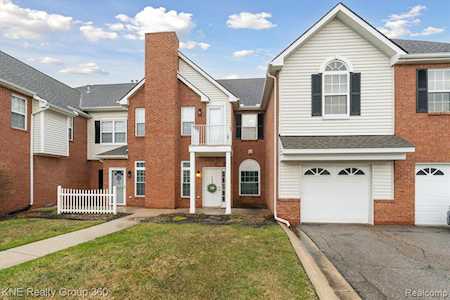 584 Olde English Circle Howell Twp, MI 48855