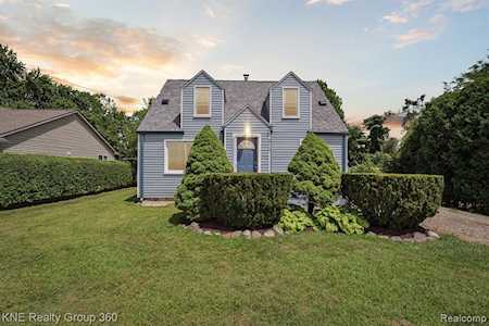 8510 Haller St Westland, MI 48185