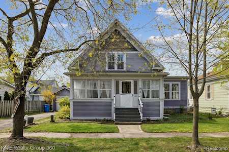 114 S Elm St Howell, MI 48843