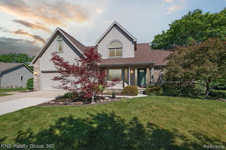 312 Conover Ct Genoa Twp, MI 48843