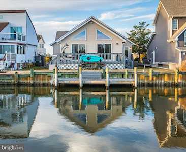24 Harborview Dr Ocean Pines, MD 21811