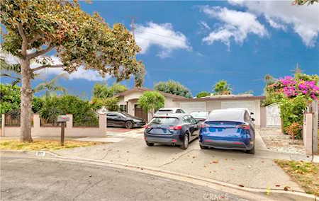 517 W Maplewood Ave Fullerton,  CA 92832