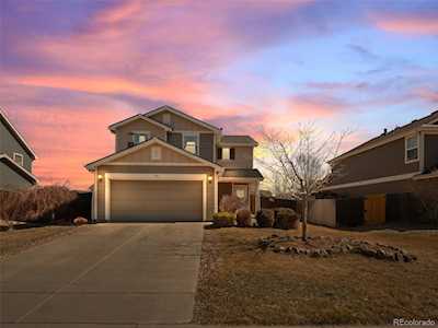 896 Willow Dr Brighton, CO 80603
