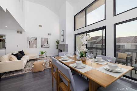 8180 Manitoba St #328 Playa Del Rey,  CA 90293