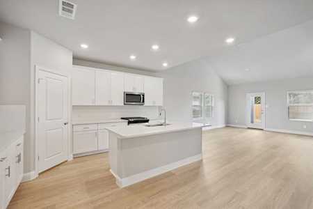 805 Easthill Drive Princeton, TX 75071