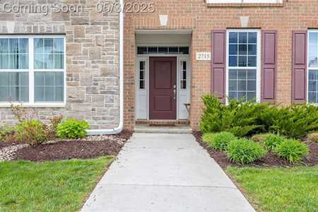 2715 S Spurway Dr Ann Arbor, MI 48105
