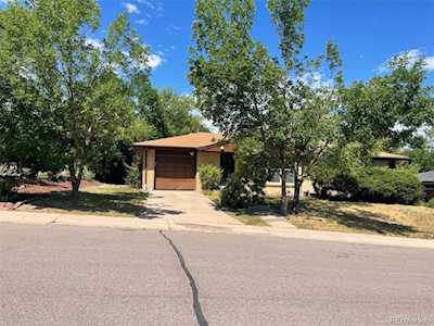 6139 S Adams Dr Centennial, CO 80121