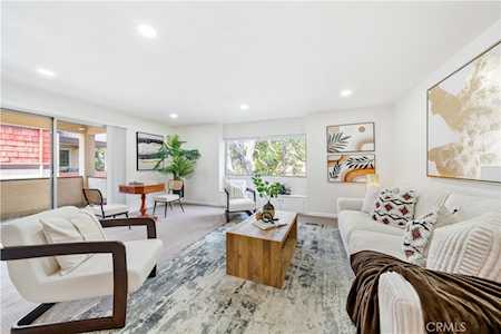 5674 Windsor Way #201 Culver City,  CA 90230