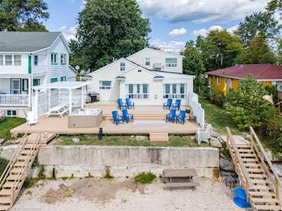 12241-12238 Lakeshore Road Wainfleet, ON L0S 1V0