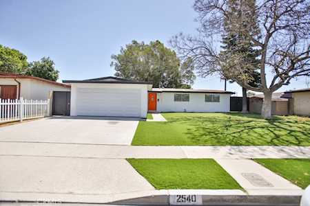 2540 W Picadilly Way Anaheim,  CA 92801