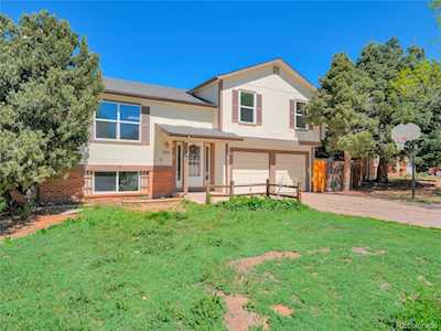 7660 Bell Dr Colorado Springs, CO 80920