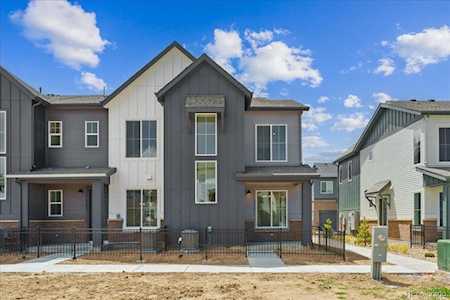 6912 Huddersfield Ln Castle Pines, CO 80108