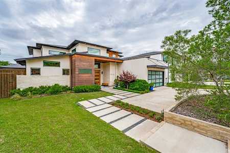 3918 Lively Lane Dallas, TX 75220