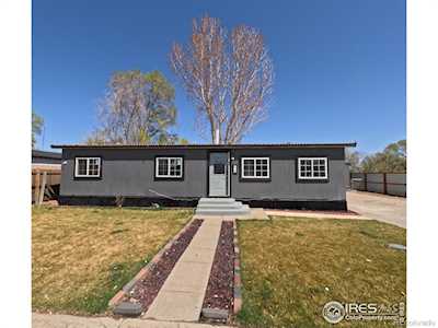 218 Crest Dr Log Lane Village, CO 80705