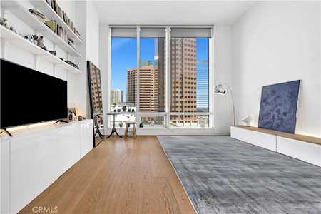 Metropolis Tower II Condos for Sale | 877 Francisco St, Los
