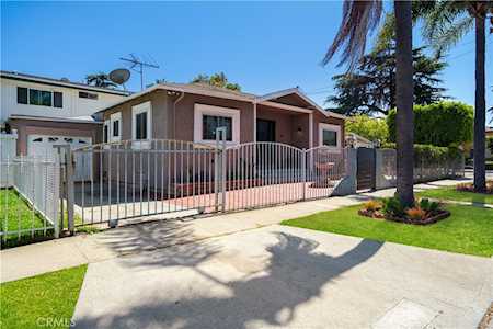 400 E Buckthorn St Inglewood,  CA 90301