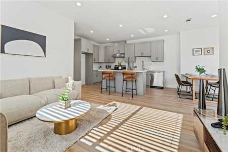 424 W Wilshire Ave Fullerton, CA 92832