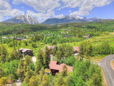 1690 Falcon Circle Silverthorne, CO 80498