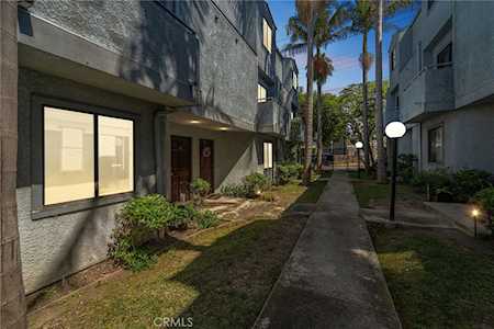 204 E Plymouth St #19 Inglewood, CA 90302