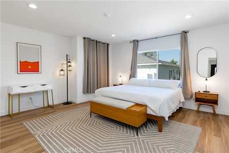 8021 West Blvd Inglewood, CA 90305