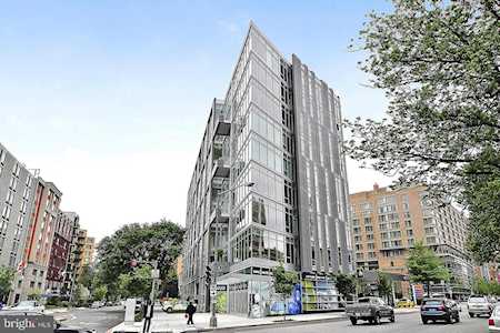22 West - 1177 22nd Street NW Washington DC 20037 - West End