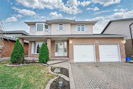 172 Alderlea Avenue Mount Hope, ON L0R 1W0