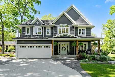 3246 Cedar Avenue Fort Erie, ON L0S 1N0