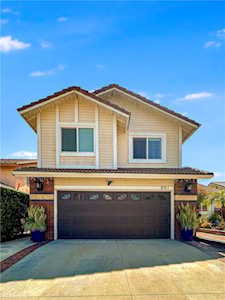 891 Hedges Dr Corona,  CA 92878