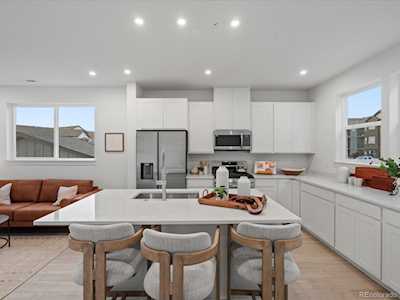 3348 Sobo View Colorado Springs, CO 80907