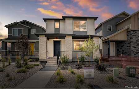 6217 N Nepal St Aurora, CO 80019