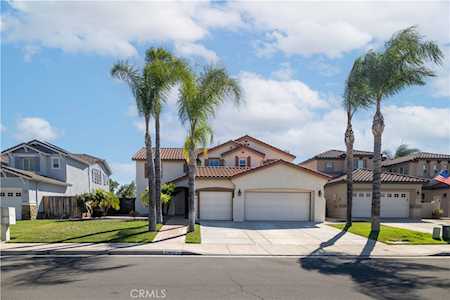 23641 Lincoln Ave Murrieta,  CA 92562