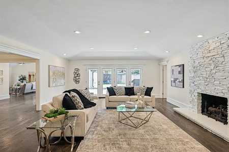 7023 Lupton Drive Dallas, TX 75225