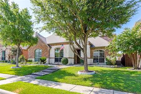 4510 Meadowview Lane Sachse, TX 75048