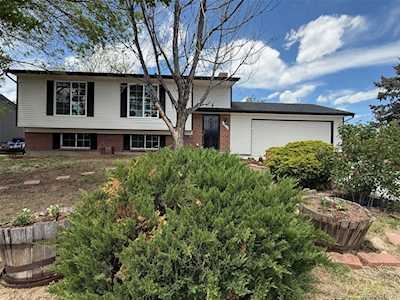4770 Newtonn Dr Colorado Springs, CO 80916