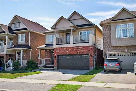 279 Voyager Pass Binbrook, ON L0R 1C0