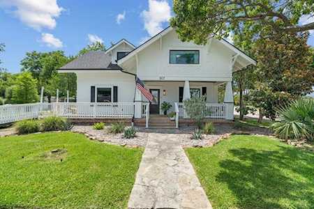 307 N Jackson Avenue Wylie, TX 75098