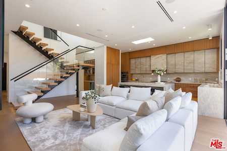 4458 Jasmine Ave Culver City,  CA 90232