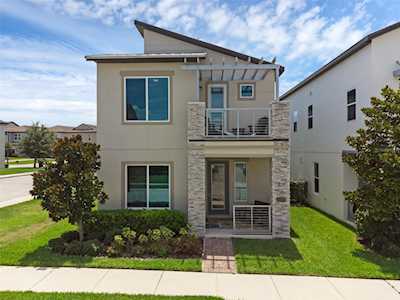 2375 Standing Rock CIRCLE Oakland,  FL 34787