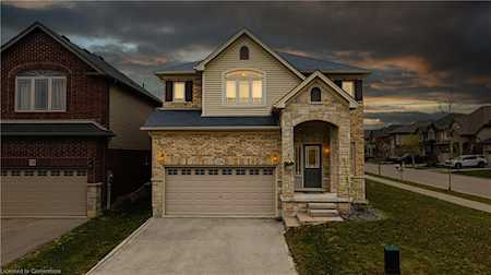 224 Pumpkin Pass Binbrook, ON L0R 1C0