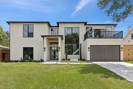 3910 Highgrove Drive Dallas, TX 75220