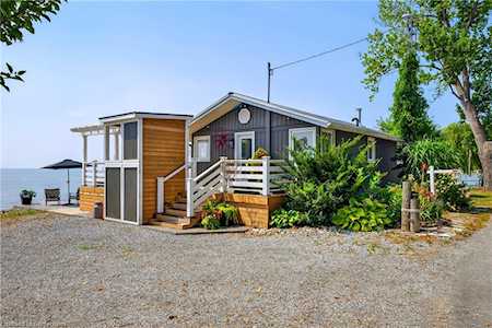 1238 Lakeshore Road Selkirk, ON N0A 1P0