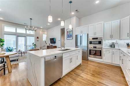 1719 Caddo Street #101 Dallas, TX 75204