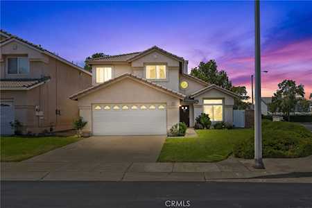 2532 Galisteo St Corona,  CA 92882