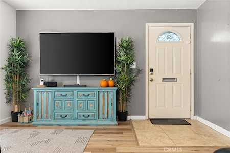 616 S Boxwood St Anaheim,  CA 92802