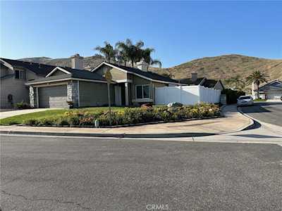 14241 Elizabeth Ct Fontana,  CA 92337