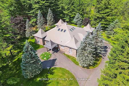 1630 Pelham St Pelham, ON L0S 1E3