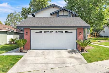 15696 Paine St Fontana,  CA 92336